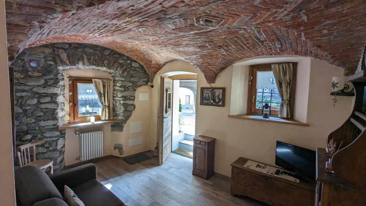 Maison Du Pont Romain Аоста Экстерьер фото